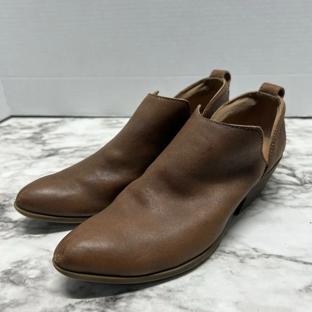 Frye Rowan Cognac Brown Leather Pointed Toe Slip On Ankle Boot Booties Size 7